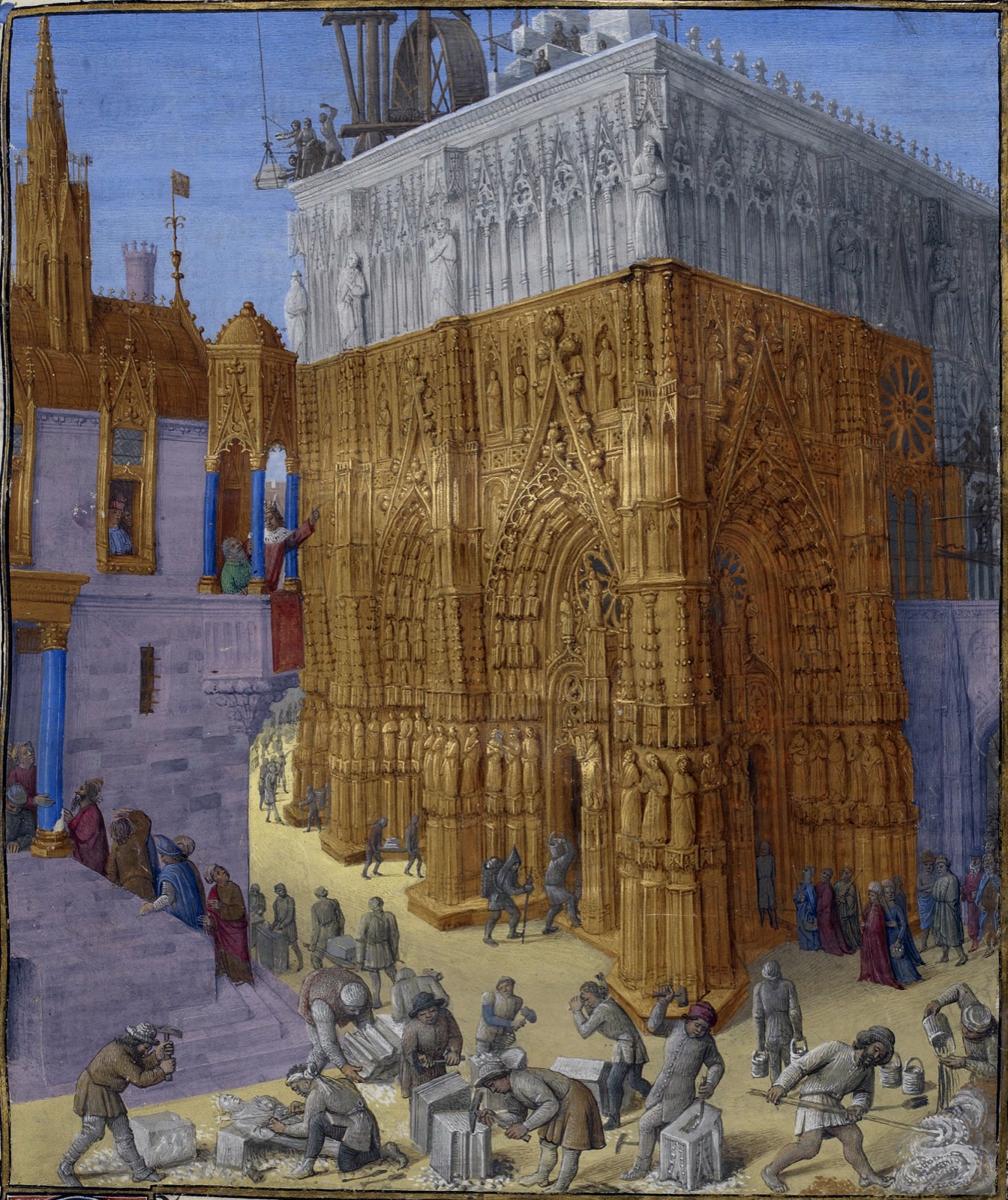 Un édifice gothique doré en construction ; au sommet, une grue soulève une pierre, au pied, des tailleurs de pierre travaillent sous le regard du roi depuis un balcon