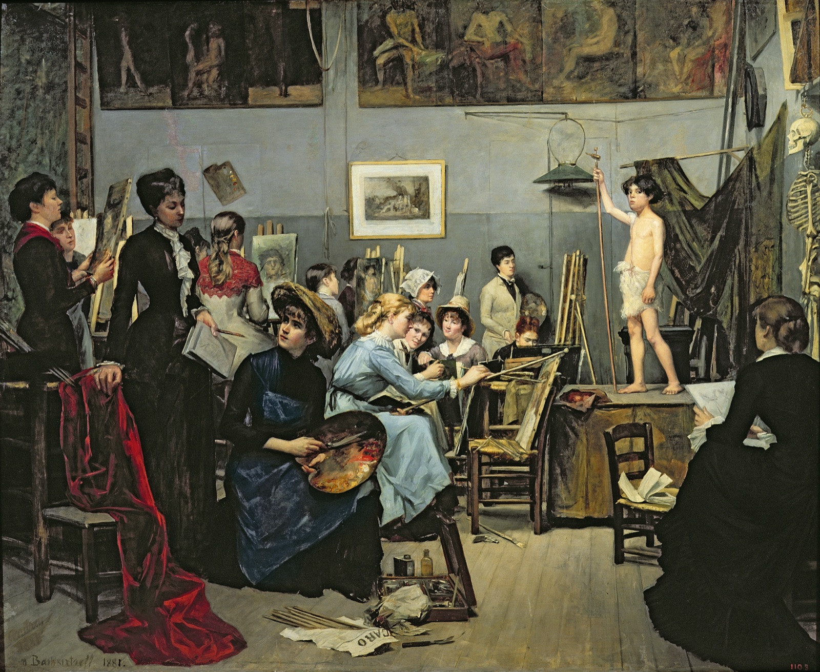 Un grand atelier aux murs couverts d'études : une vingtaine de jeunes femmes peignent à leur chevalet, palette en main, d'après un jeune modèle qui pose sur une estrade