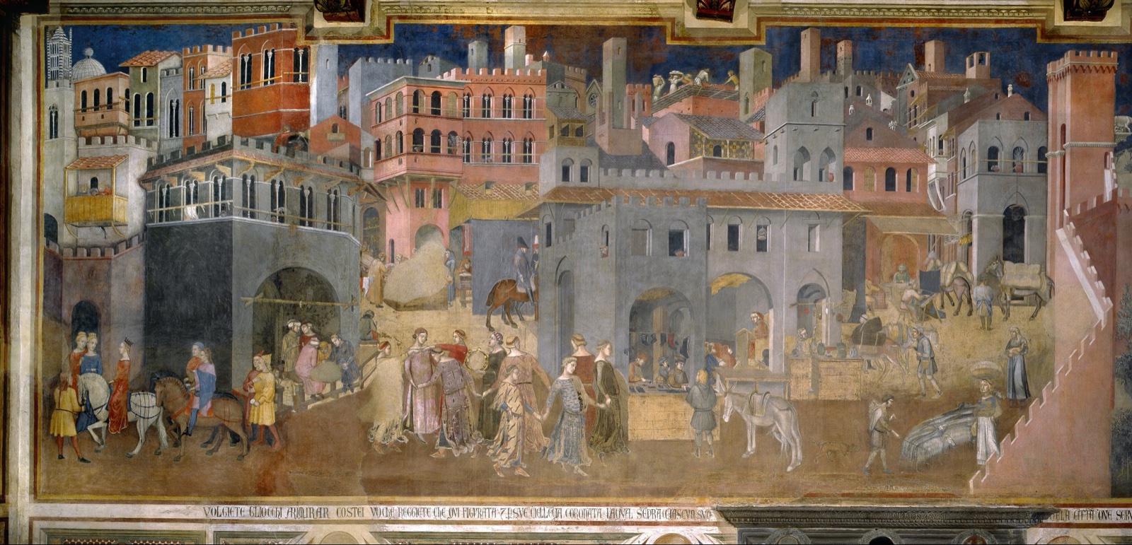 Une ville médiévale aux maisons roses et ocre ; dans les rues, des marchands, des cavaliers et une ronde de danseuses