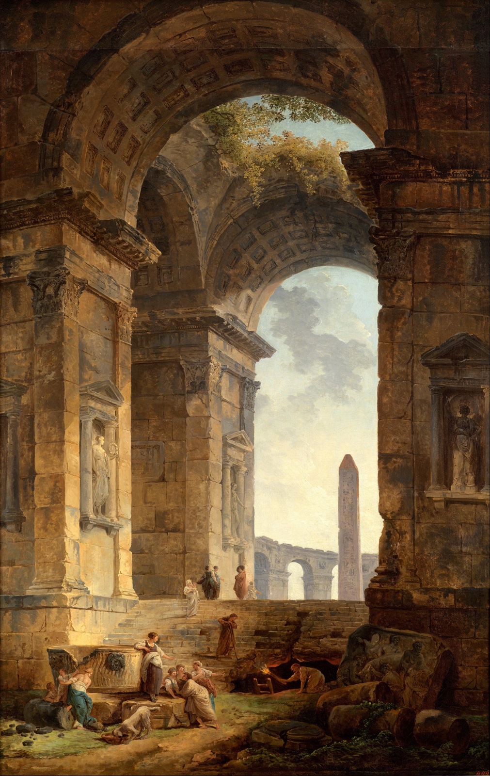 Sous une haute arche antique en ruine, envahie de végétation, des femmes puisent de l'eau à une fontaine ; au loin, à travers une seconde arche, un obélisque se dresse sous un ciel clair